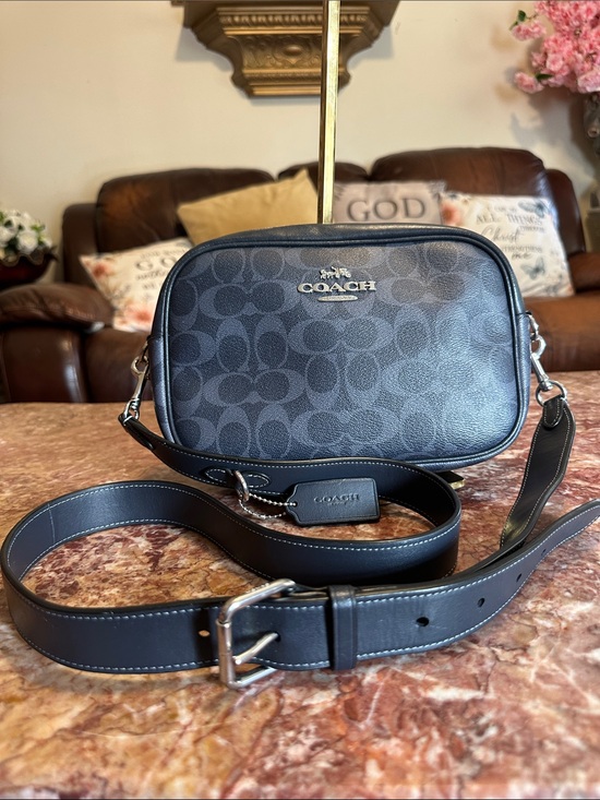 Coach Handbags - Coach Jamie Camera crossbody